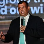 Tony Fernandes：从音乐到亚航空的跨界奇迹