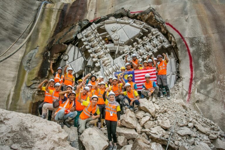 mmc_gamuda_group_cover