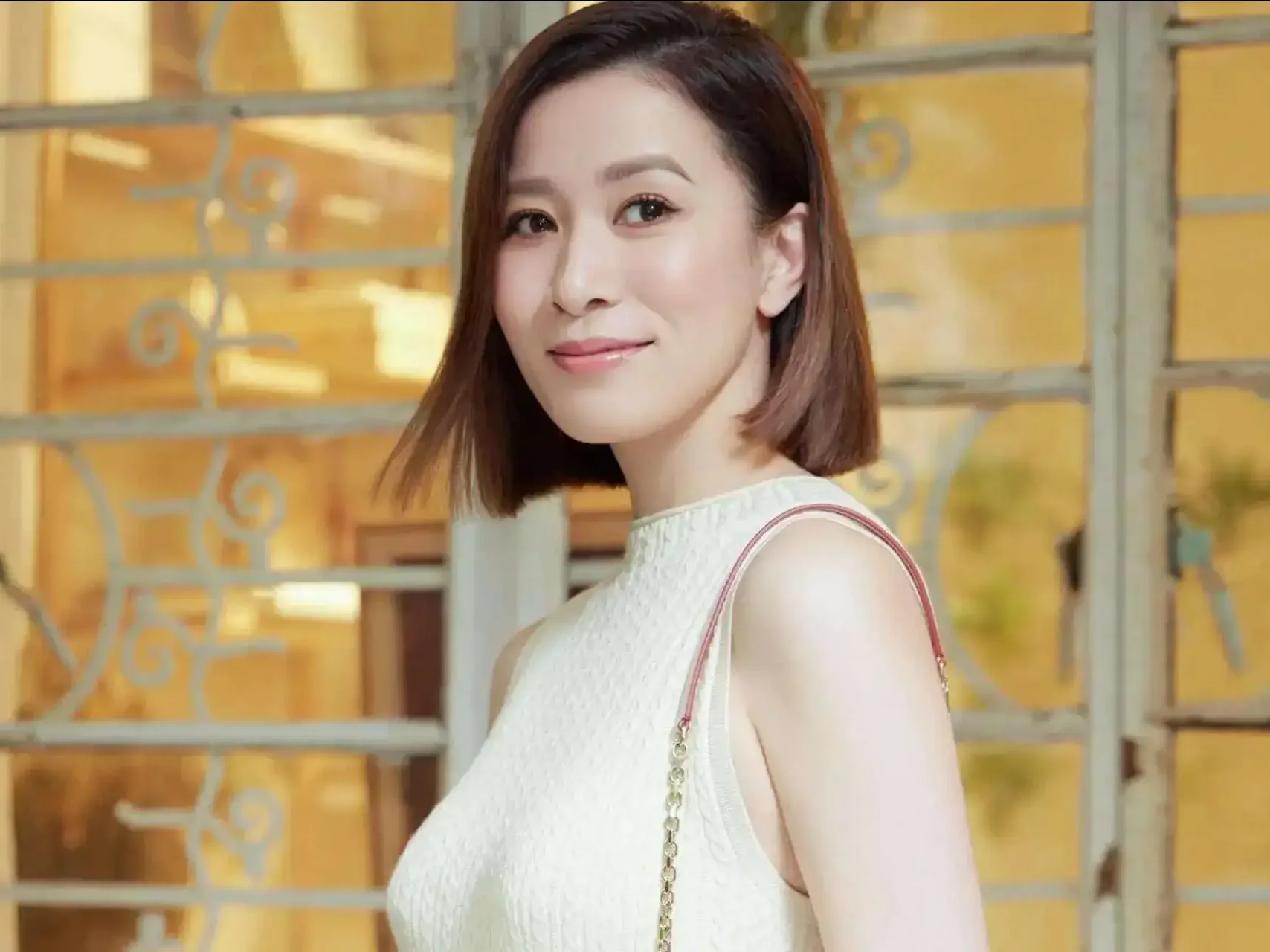 “佘诗曼立遗嘱”