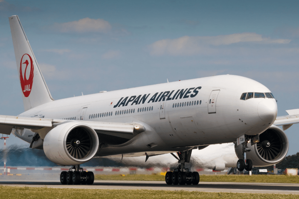 日本航空(JAL)— 传统款待与安静体验